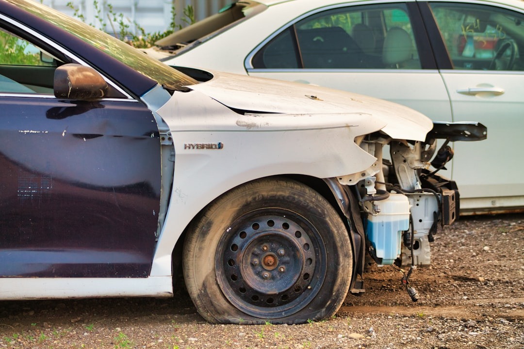 Can You Settle a Car Accident Without a Lawyer?